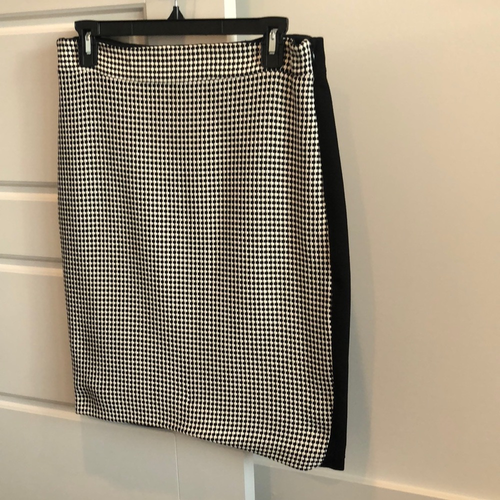L’Agence black & white pencil skirt